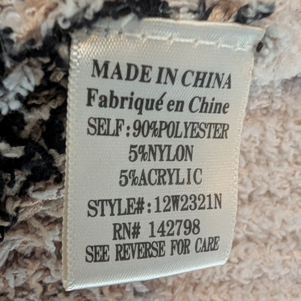 New In Deconstructed Sweater Cardigam - Picture 4 of 10